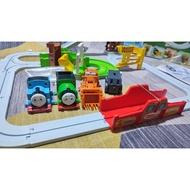 Thomas & Friends Big Loader Sodor Delivery Set Train Tomy Automatic Cargo Ready-To-Play Tank Cover T