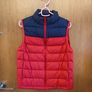 UNIQLO 兒童輕型羽絨背心