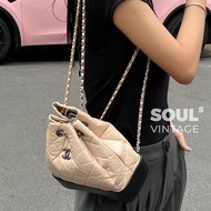 香奈兒流浪後背包Chanel黑拚米鞣製牛皮霧銀中號流浪後背包