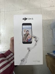 DJI OM 5 手機穩定器