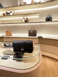 LV Diane 法棍包 黑色壓紋