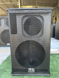 ตู้ลำโพง Ps12" (ตู้เปล่า) ใส่แหลมจรวด888กับปากแตร8*8นิ้ว ไม้ปาติเกิล พ่นสีระเบิด ตัดงานด้วยเครืองCNC