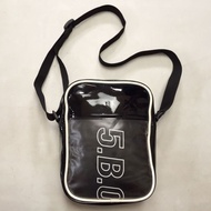 5252 BY OiOi 5.B.O SLING BAG NEW!!