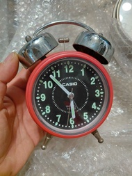 卡西歐(CASIO) 石英夜光 鬧鐘型號為TQ-362-4A