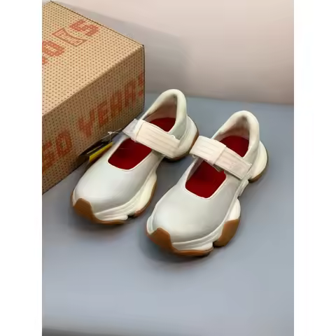 Retro Mary Jane Velcro Sneakers Womens Casual Lightweight Soft Unique Vibram Sole Strong Grip Outdoo