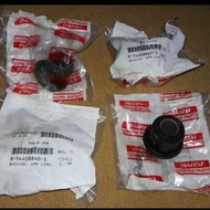 Bushing Arm Original Isuzu Dmax Upper Wing Bushing/ Sale Sale Sale