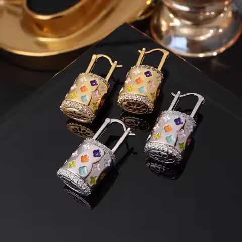 2026 New Women's Handbag with Hypoallergenic Earrings, High-End Luxury Chanel Style, Perfect for Eve