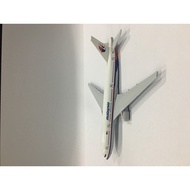 Models Airplane Model Diecast Metal Kapal Terbang Airbus A380/Malaysia Airline 747