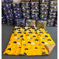 TOTO NARITA KING SIZE 74"X90"{rendom comforter sje}