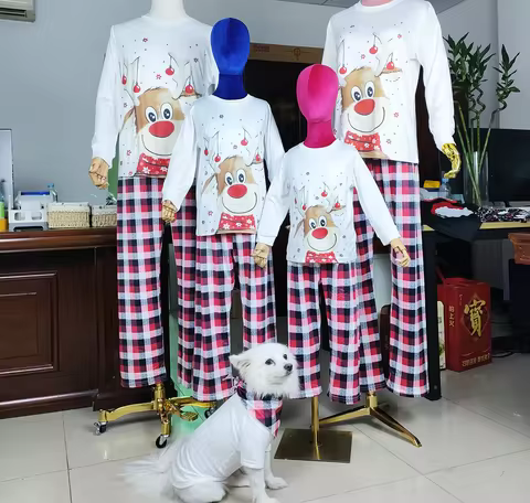Family Matching Christmas Pajamas 2025 New Xmas Deer Print Dad Mommy And Me Christmas Costume Dog Cl