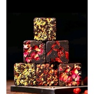 [20 tablets] Herbal brown sugar used to make tea 500g, about 20 tablets mixed with flowers