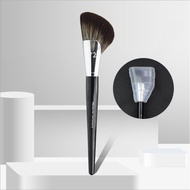 Sephora's new #72 large bevel contour brush sickle-shaped blush foundation makeup brush with protective cover
