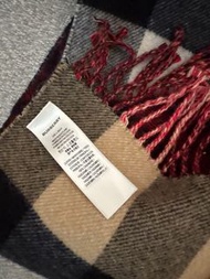 Burberry 格紋羊絨圍巾
