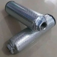 A pair of 2 bicycle spurs 16, 18, 20, 24, 26, 28