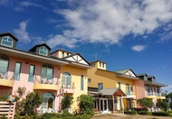 Bohemian Holiday Inn