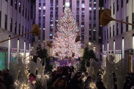 NYC: Holiday Walking Tour 5th Ave, Rockefeller Tree and Xmas Village