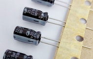 (แพ็ค 10 ตัว) คาปาซิเตอร์ 220uF 25V  Electrolytic Capacitor 220uF 25V  ตัวเก็บประจุ อิเล็กโตไลท์ 220