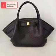 JW PEI Hana ของแท้หนัง Dumpling รูปไหล่กระเป๋าถือผู้หญิงกระเป๋าสะพายข้างผ้าฝ้ายนุ่มเรียงรายภายใน Tot