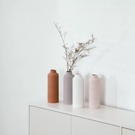 (SG Stock) Premium Nordic Home Decor Ceramic Flower Vase, Indoor Decoration, Home Decoration, Bottle Shaped, Minimalist