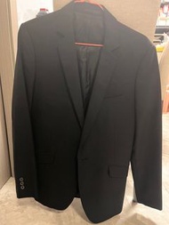 G2000西裝一套 （連褲+ 兩件白色恤衫）剩下兩套 95新