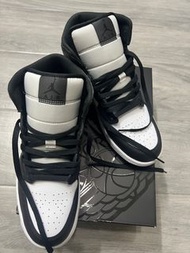 Air Jordan 1 黑白色