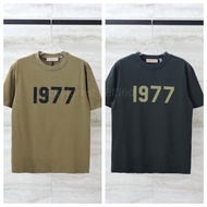 FOG ESSENTIALS最新款1977植絨字母短袖T恤