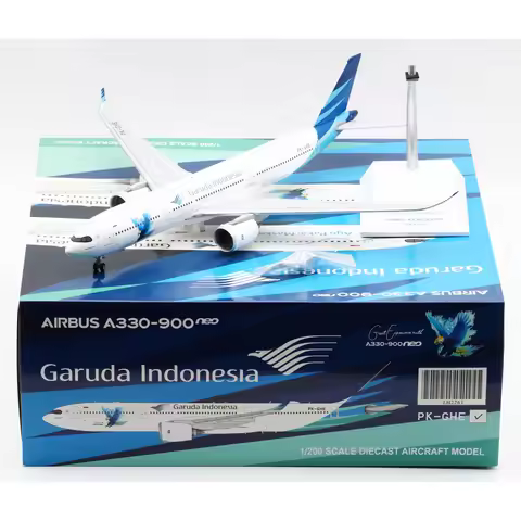 LH2261 Alloy Collectible Plane Gift JC Wings 1:200 Garuda Indonesia "Skyteam" Airbus A330-900NEO Die