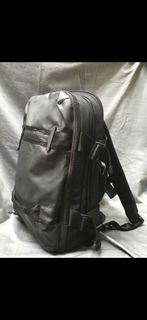 CRUMPLER Vis-à-Vis Laptop Camera Backpack Expandable 30L Duffel Bag Black 2-Ways 2用相機背包背囊