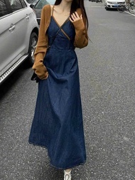 Đầm hai dây vải jean cổ V kèm áo khoác croptop màu nâu tay dài set vintage mặc dạo phố chất vải đẹp