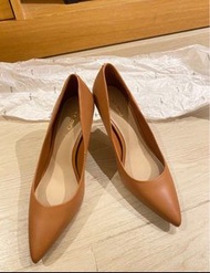 ALDO 高踭鞋👠全新！