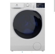 Electrolux洗。烘。脫。洗衣機 -10公斤 / 7公斤 滾筒式-伊萊克斯-EWW1044ADWA-白色- 全新未拆封/台（共有2台）-台北信義區