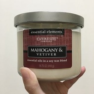 美國天然精油蠟燭 Candle Lite Mahogany &amp; Vrtiver 桃花心木與岩蘭草 418g