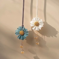 Car assessories interior DiffuserSmall Daisy car hanging plaster aromatherapy pendant Car aromathera