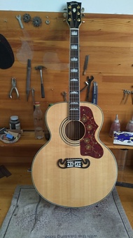 เสื้อลายไม้สนแข็ง SJ200กีตาร์โปร่ง Gibson คลาสสิก43นิ้วเสือเมเปิ้ล