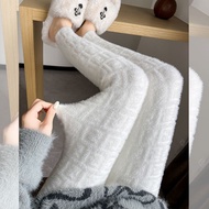 10 C Afraid of Frozen// Afraid of Cold/Afraid of Cold/Thickened Mink Fleece Letter Knitted Skinny Pa
