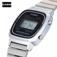 Velashop  นาฬิกาข้อมือผู้หญิงคาสิโอดิจิตอล Casio Standard Digital สายสเเตนเลสสีเงิน หน้าปัดสีดำ รุ่น