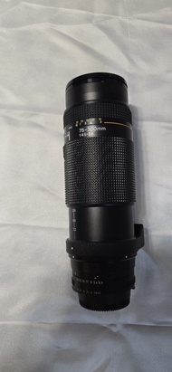 Nikon 75-300mm 變焦鏡頭