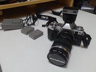[割愛] 全套 Olympus EM5 Mark II + 12-50mm F3.5-6.3 鏡頭 + 全套配件 | 即買即用