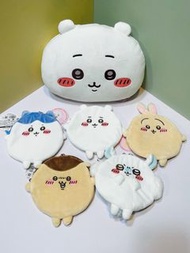 ‼️現貨‼️ [Chiikawa] KUJI 雙面 咕𠱸 CUSHION 拉鏈袋 袋 掛飾 裝飾 吉伊卡哇 小可愛 八字貓 兔兔 ちいかわ Momonga 栗子饅頭 抽獎 C賞 D賞 くじ
