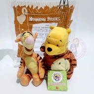 Boneka Pooh Winnie The Pooh Original Disney Hugging Buddies With Tigger