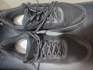 HOKA Bondi7 厚底波鞋