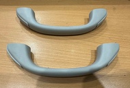 Tay vịn trần Toyota Inova Fortuner Hilux