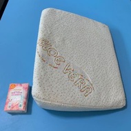 三角枕sold