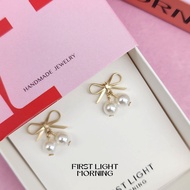 First Light Morning  : Ribbon & Pearl Earrings