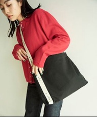 包順豐  Agnes b 大容量帆布斜揹袋