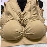 เสื้อชั้นในไร้โครง ซาบีน่า ทรงสวม SBXA889 sabina happy bra freesize ใส่สบายมาก กระชับ ยืดเยอะ เก็บเนื้อข้างได้ดีมาก