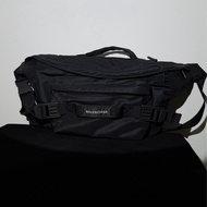 BALENCIAGA 巴黎世家 經典ARMY系列尼龍拉鍊腰包(黑色)