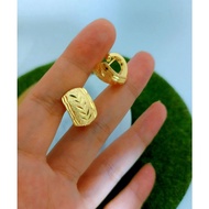 ♞,♘,♙10K Gold Clip/ Stud Earrings. Long lasting and Hypoallergenic.