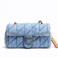 COACH TABBY 20 絎縫牛仔帆布鏈帶肩背/斜背翻蓋兩用包-丹寧藍色