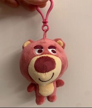 上海MINISO Toy Story Lotso名創優品玩具總動員熊抱哥草莓熊娃娃吊飾
